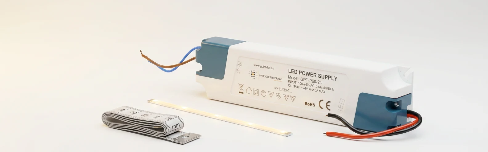 Fuente de alimentación LED GP Trader GPT-P60-24 de 60W 24V para interior IP20, 175 × 40 × 25 mm