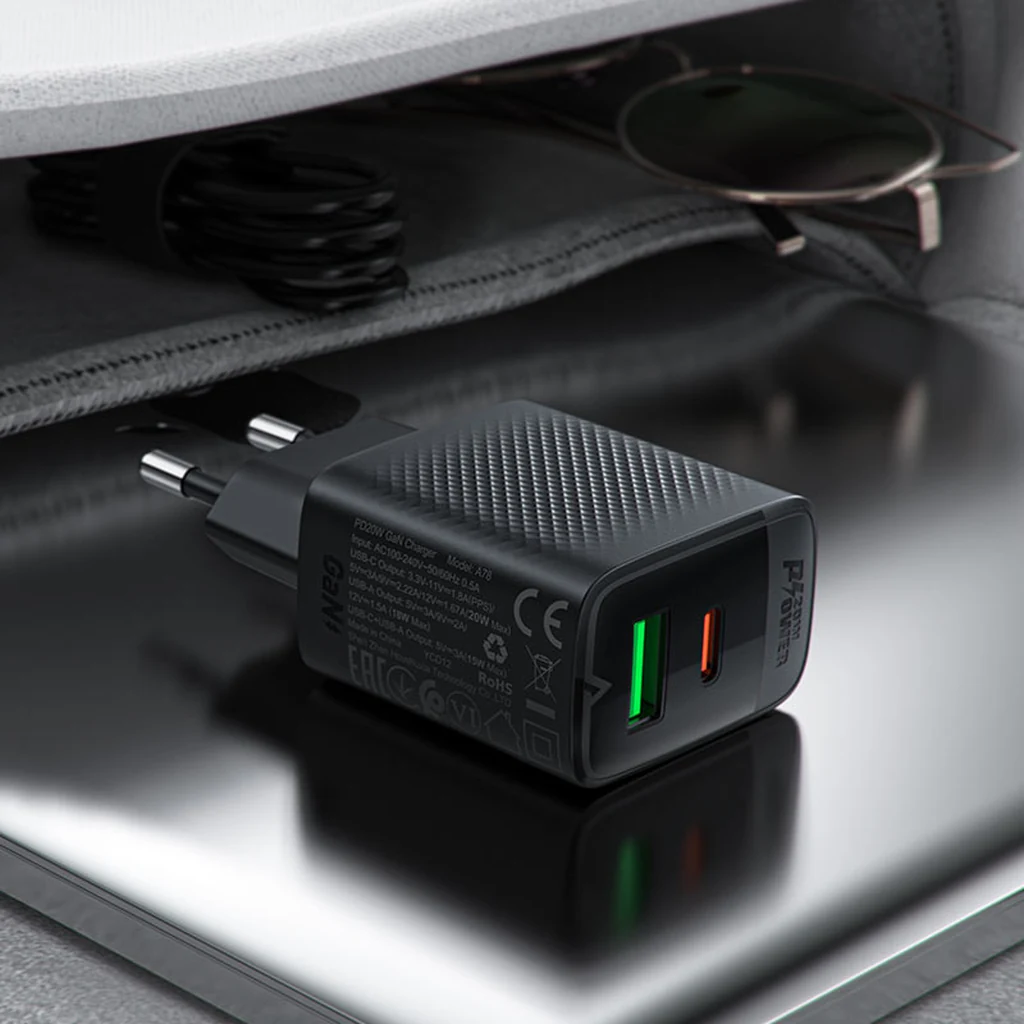 Intérieur avec chipset GaN du chargeur 20W Acefast A78, technologie au nitrure de gallium
